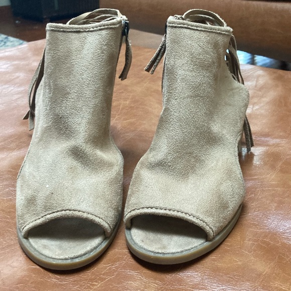 Mari A. Wylie Camel leather heeled open toe booty size 9 - Picture 6 of 6